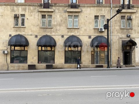 İcarəyə verilir obyekt 240 m²