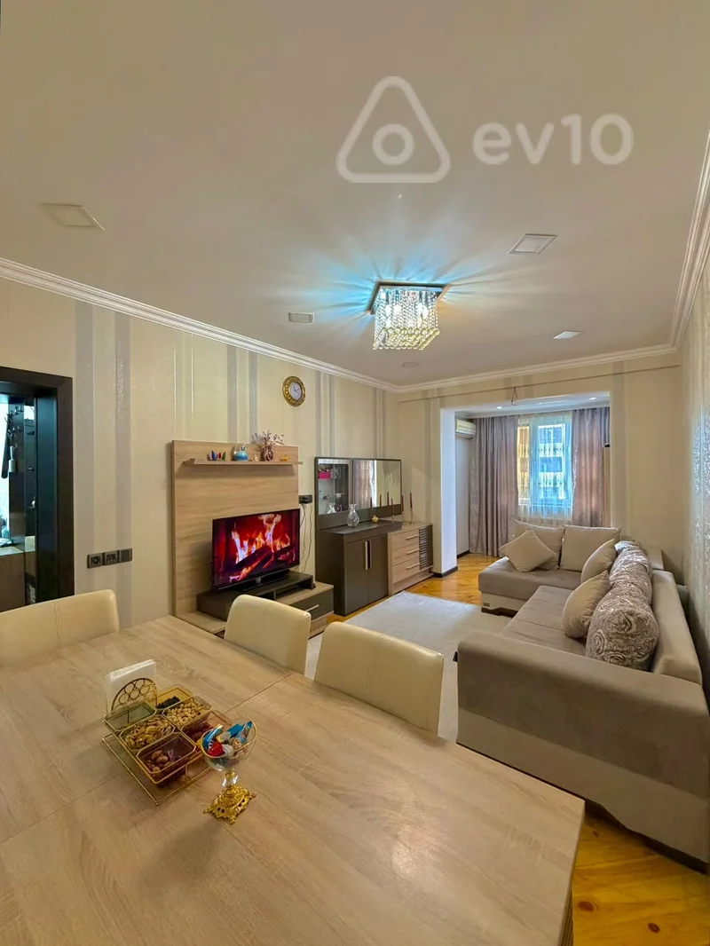 2 otaqlı mənzil, 60 m², Mixail Kaveroçkin küçəsi — Bakı