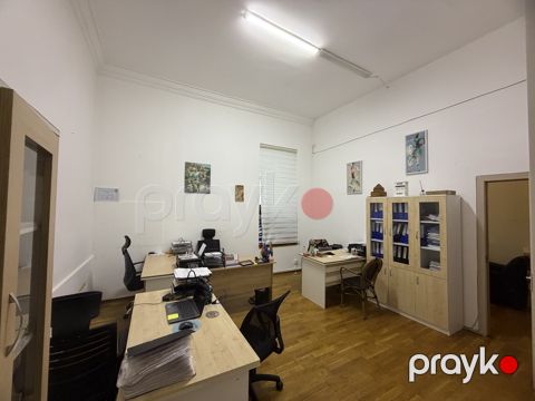 Satılır obyekt 170 m² — Bakı