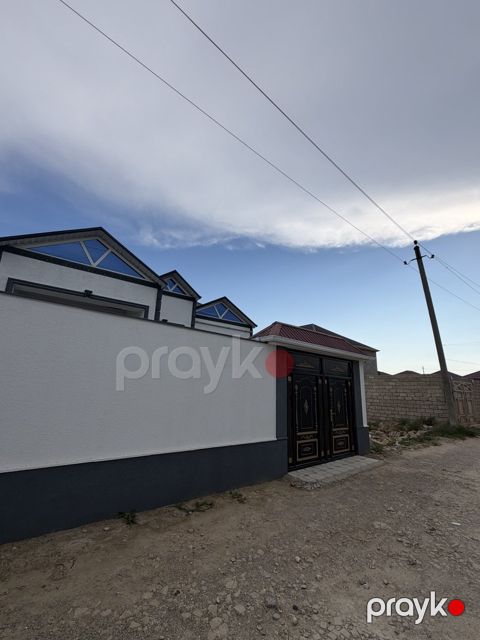 Satılır 4 otaqlı həyət evi/bağ evi 125 m² — Bakı