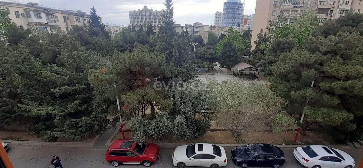 Kirayə 2 otaqlı mənzil Elmlər Akademiyası metrosu yaxınlığında — Mənzil, Bakı (2)