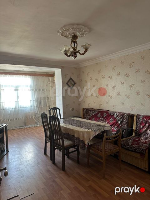 İcarəyə verilir 2 otaqlı köhnə tikili 69 m² — Bakı