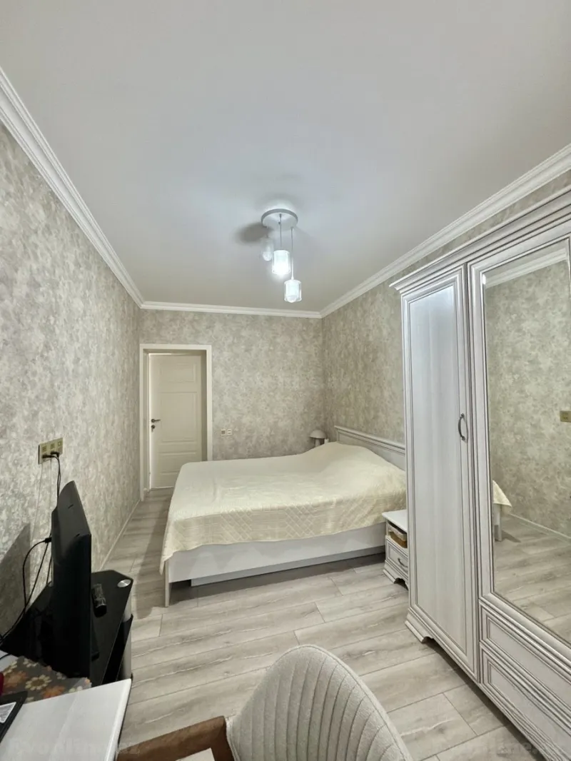 Satılır 4 otaqlı Mənzil Köhnə tikili 110 m² Bakı, Nizami r — Mənzil, Bakı (6)