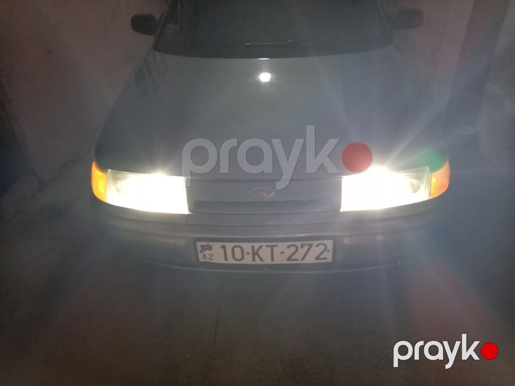 Avtomobil: Sedan, gümüşü rəng Nömrə: 10-KT-272 Xüsusiyyətlər: - Arxa — Avtomobillər, Bakı (9)