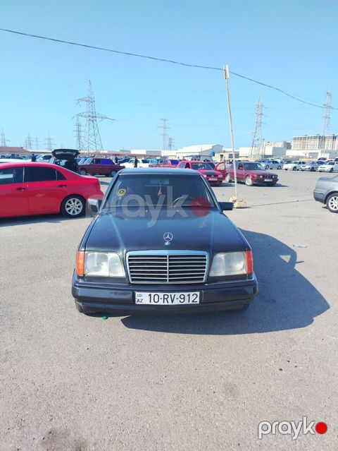 Mercedes-Benz E 200: 2 l 1991 il Sedan — Bakı