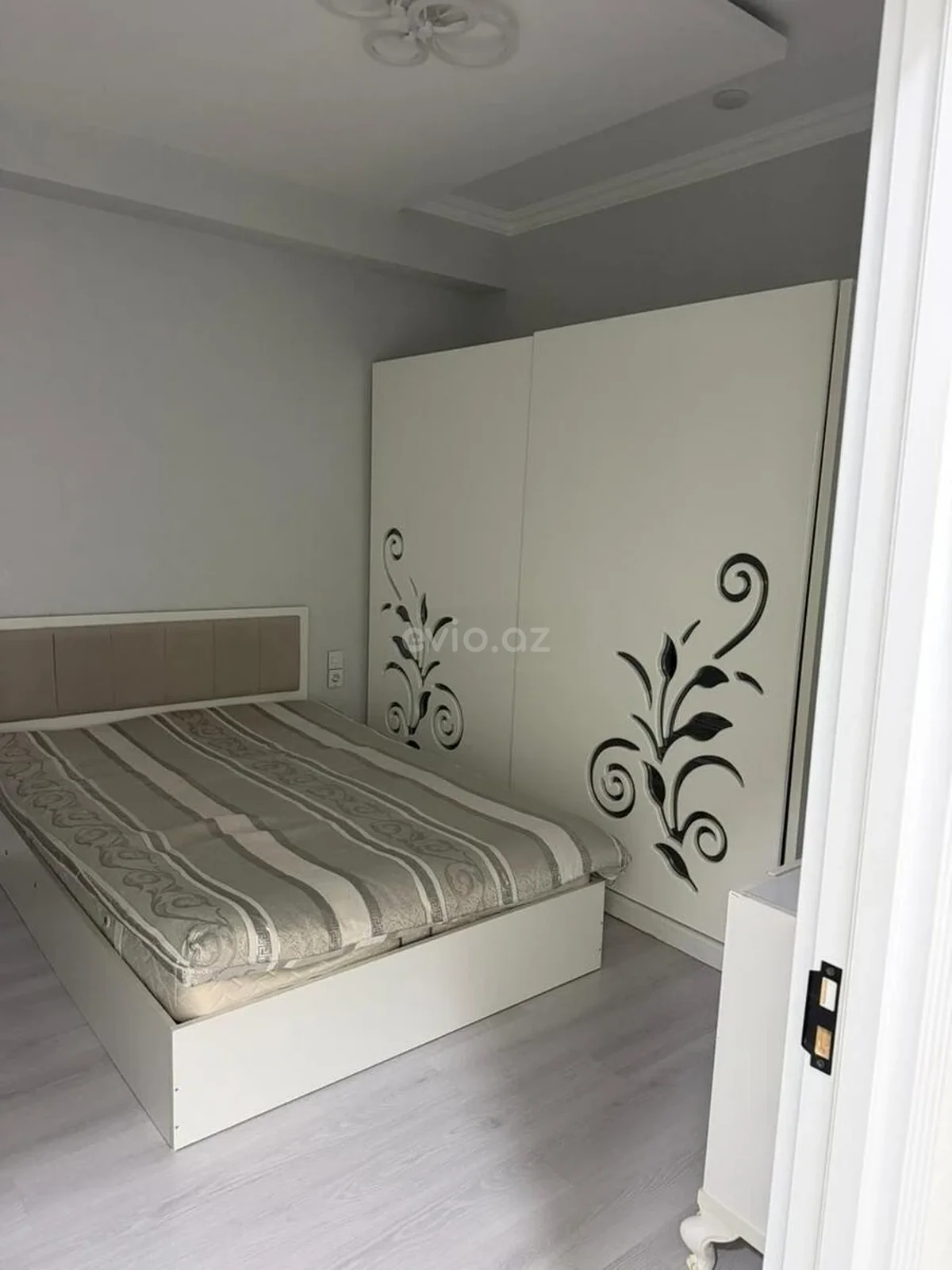 Kirayə 3 otaqlı mənzil Zığ qəsəbəsində — Bakı