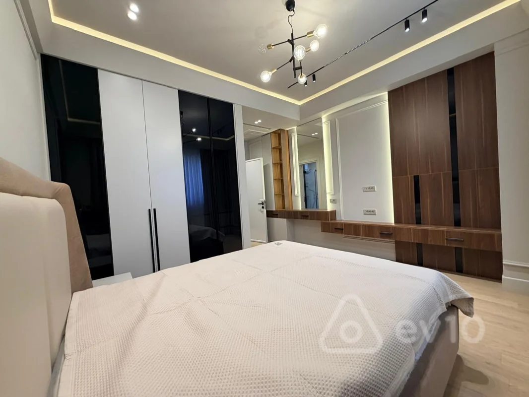 3 otaqlı mənzil, 160 m², Mərkəzi Bulvar küç — kirayə — Mənzil, Bakı (9)