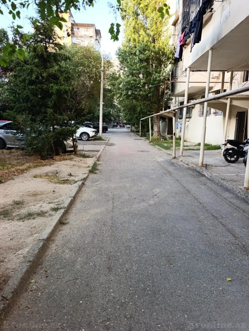 Satılır 2 otaqlı Mənzil Köhnə tikili 55 m² Bakı, Nəsimi r., Memar Əcəmi m., 4-cü mikrorayon — Mənzil, Bakı (2)