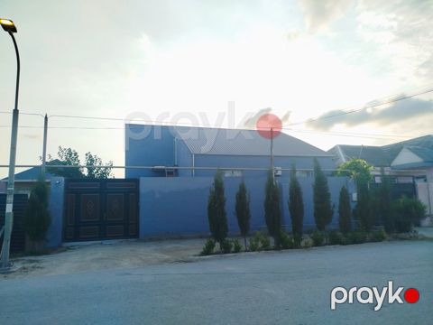 Satılır 4 otaqlı həyət evi/bağ evi 130 m² — Bakı