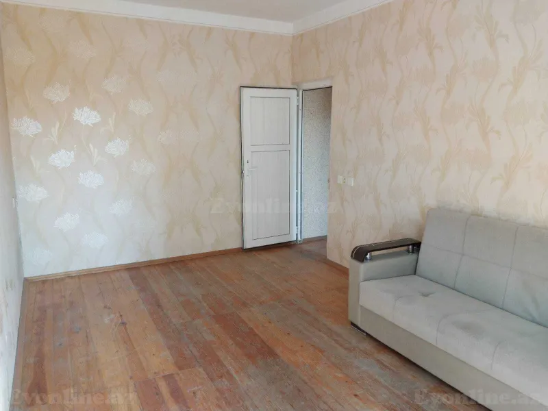 Satılır 2 otaqlı Mənzil Köhnə tikili 50 m² Bakı, Binəqədi r., Azadlıq prospekti m., 8-ci mikrorayon — Mənzil, Bakı (3)