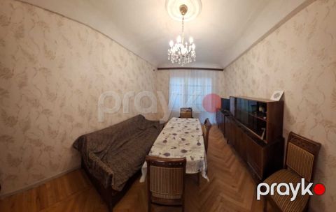 Satılır 2 otaqlı köhnə tikili 50 m² — Bakı