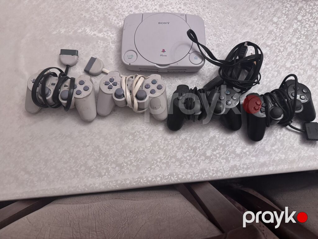 Sony PS one (Scph seriyası) oyun konsolu dəsti Komplekt: - PS one — Oyun konsolları, Bakı (2)