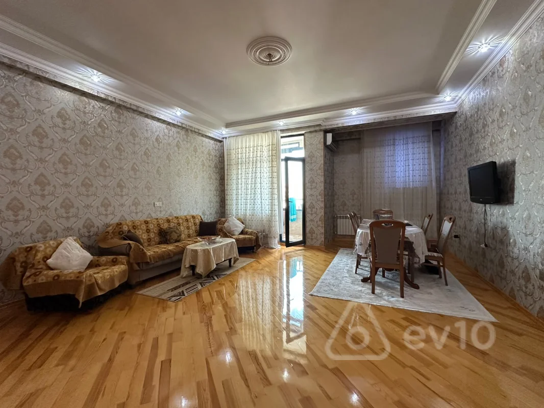 3 otaqlı mənzil, 105 m², Ə.V.Salamzadə küçəsi — Bakı