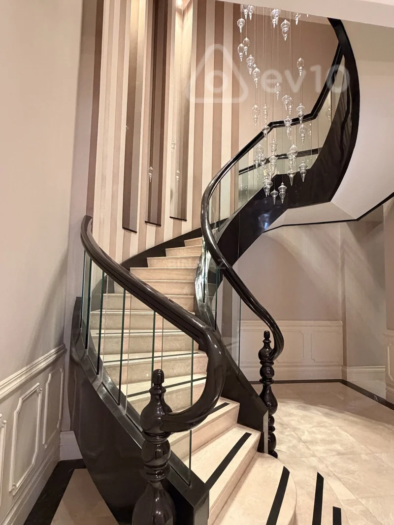 6 otaqlı mənzil, 350 m², Nizami küçəsi — kirayə — Bakı