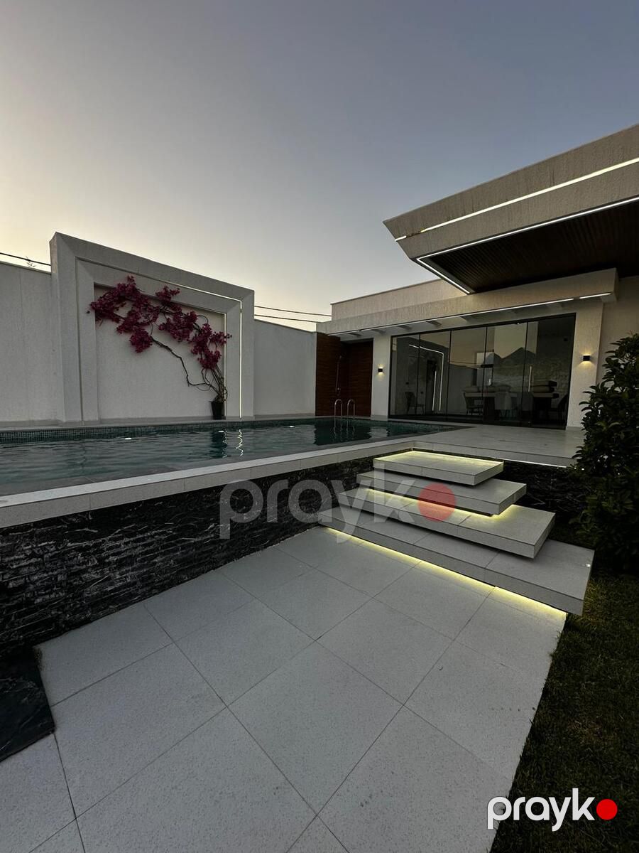 Satılır 5 otaqlı həyət evi/bağ evi 250 m² — Ev, villa, Bakı (5)