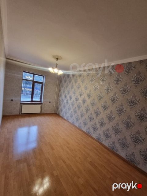 Satılır 3 otaqlı köhnə tikili 80 m² — Bakı