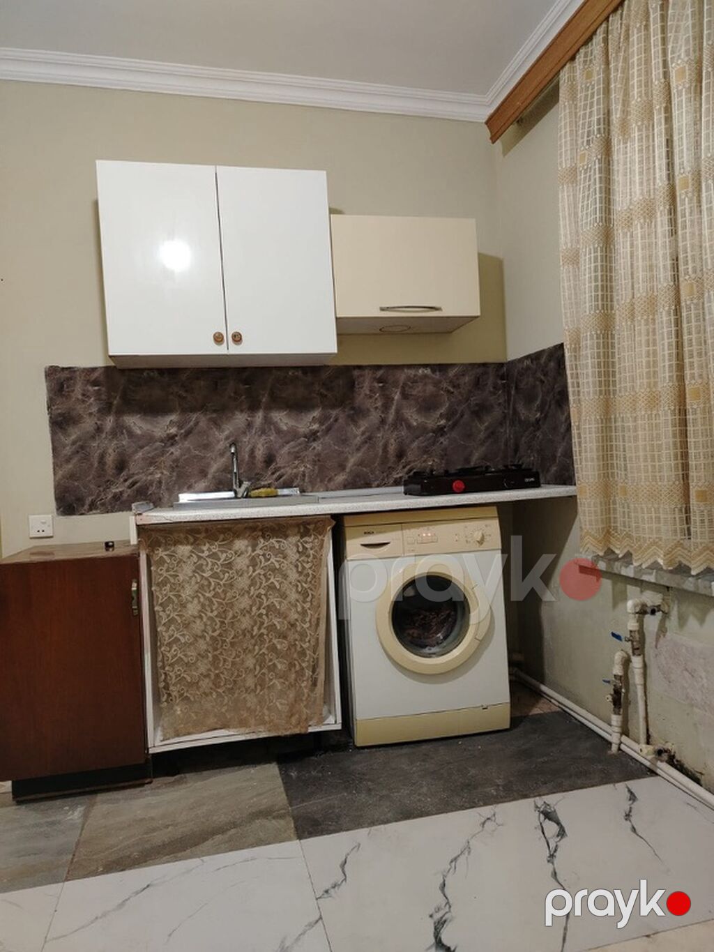 Mənzil 2 qatlı evin alt qatında yerləşir. Həyət ümumidir. Kommunal — Mənzil, Bakı (3)