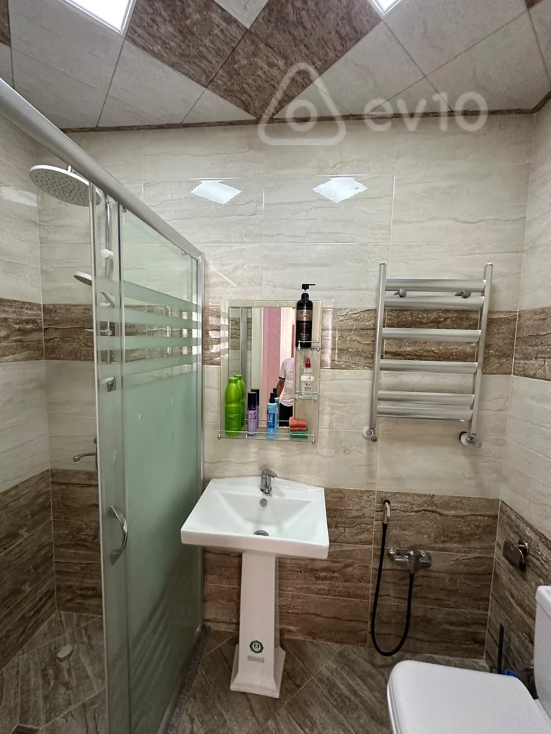 2 otaqlı mənzil, 65 m², lutfizade kucesi — kirayə — Mənzil, Bakı (6)