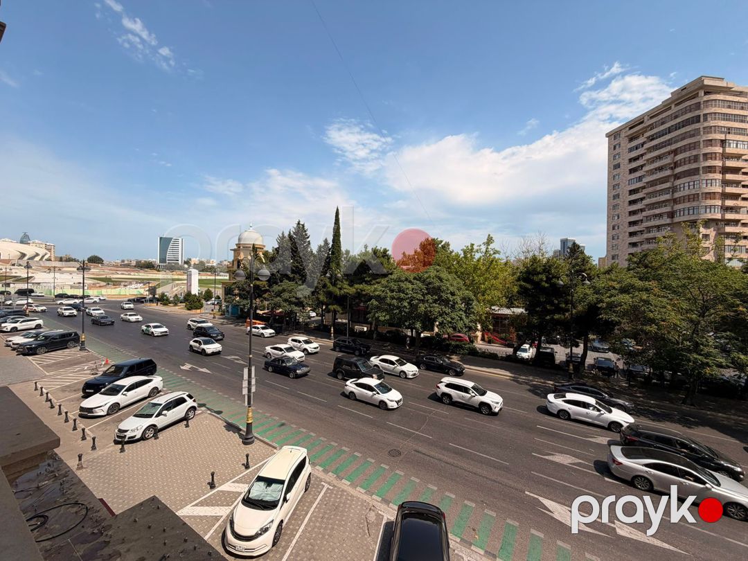 Satılır 4 otaqlı köhnə tikili 113 m² — Mənzil, Bakı (2)