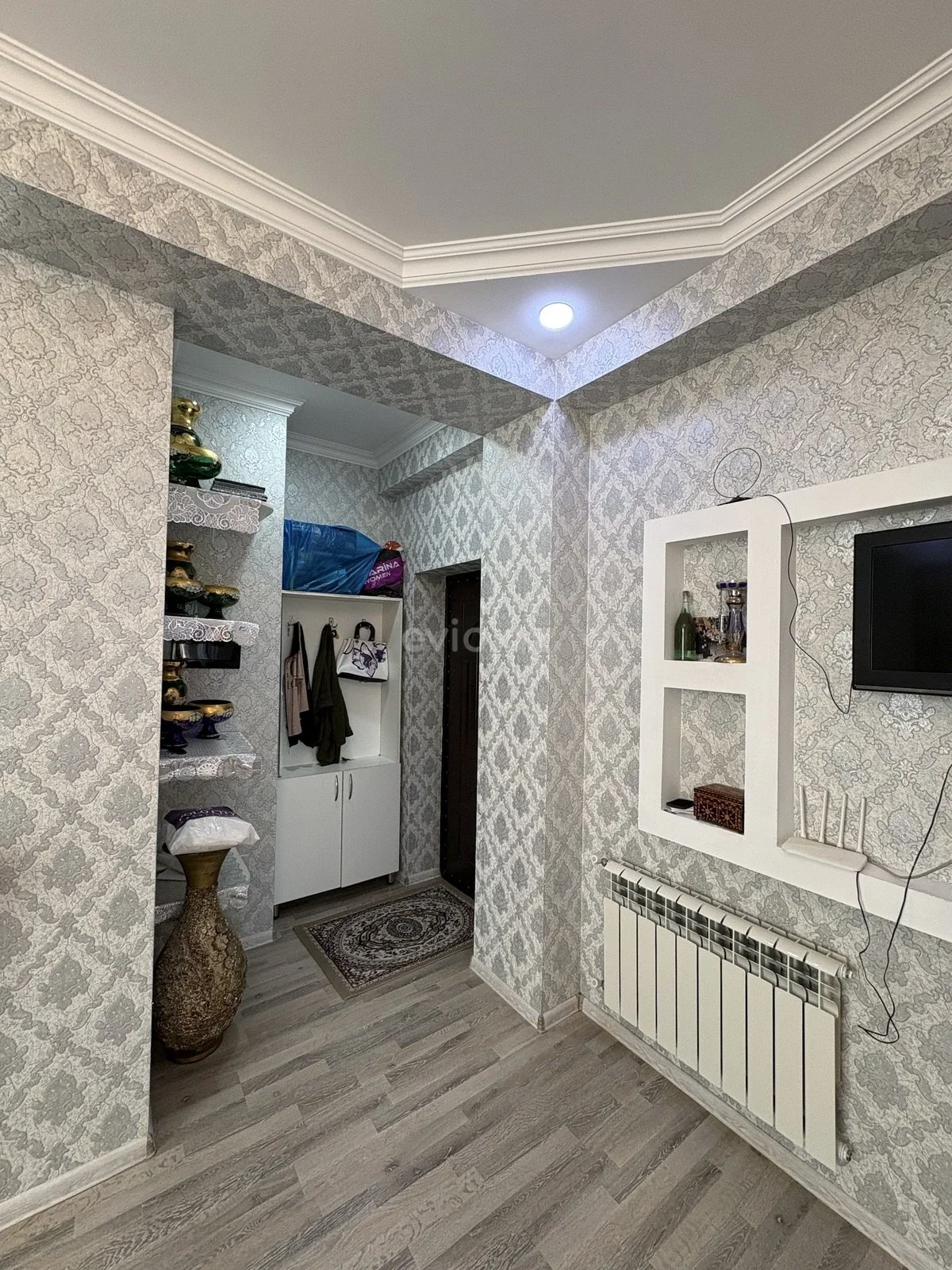 Kirayə 2 otaqlı mənzil Azadlıq prospekti metrosu yaxınlığında — Mənzil, Bakı (9)