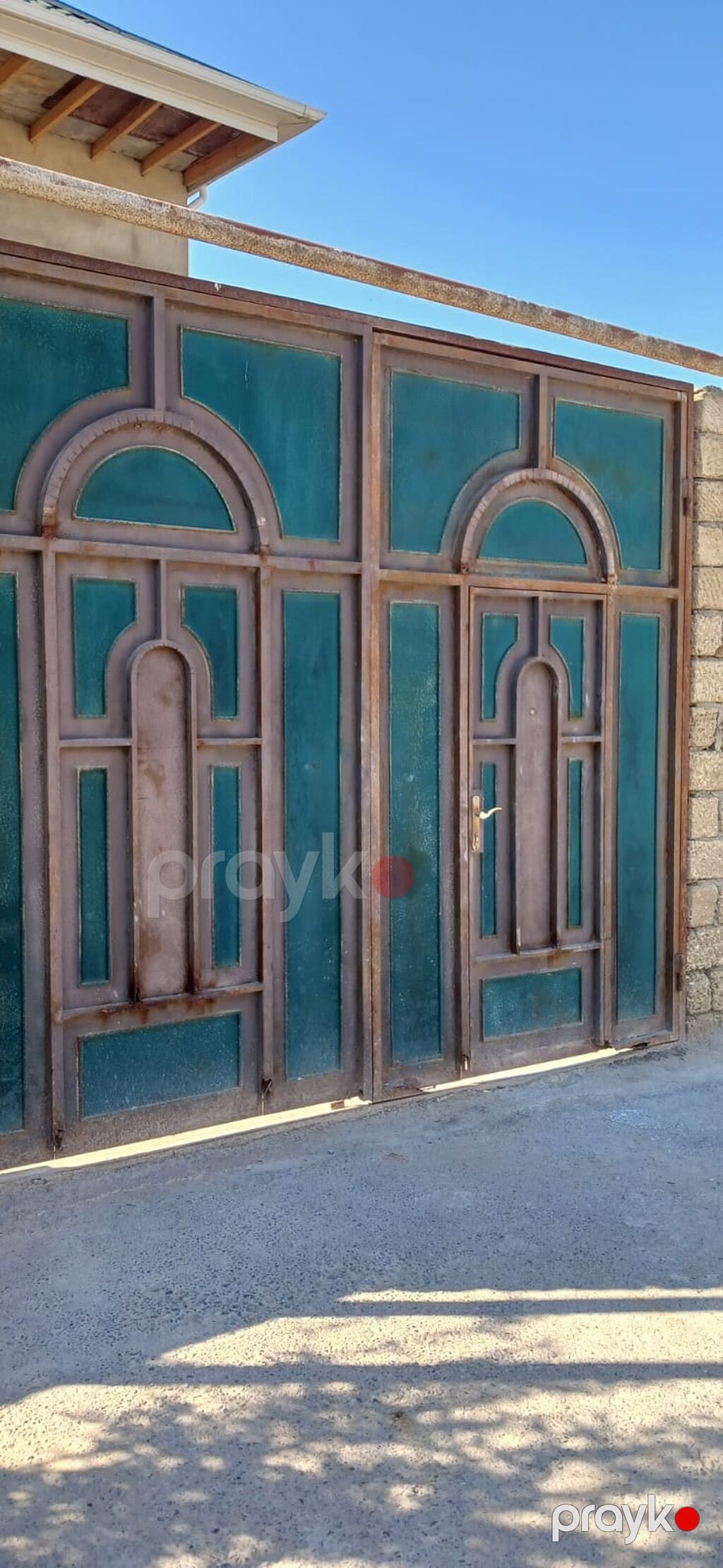 Dəmir darvaza dəsti - Material: qalın metal karkas, dekorativ metal — Pəncərələr, qapılar, balkonlar, Bakı (3)