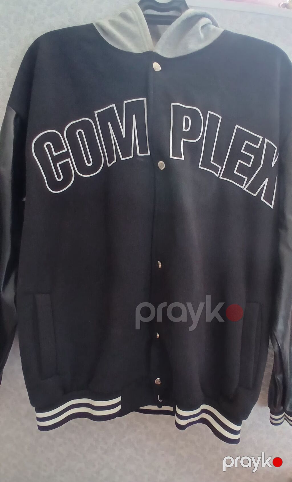 Oversize M beden jaket türkiyeden baha alinib 2 3 defe geyilib Unisex — Coqlar və zaqetlər, Digah (2)
