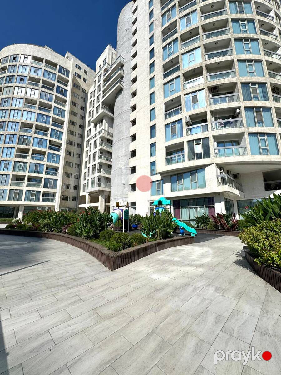 Satılır 4 otaqlı yeni tikili 202 m² — Mənzil, Bakı (2)