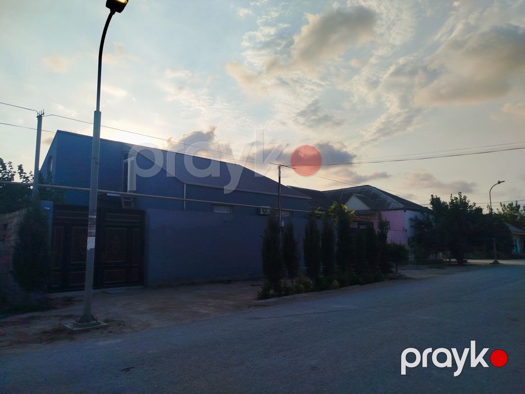 Satılır 4 otaqlı həyət evi/bağ evi 130 m² — Ev, villa, Bakı (2)