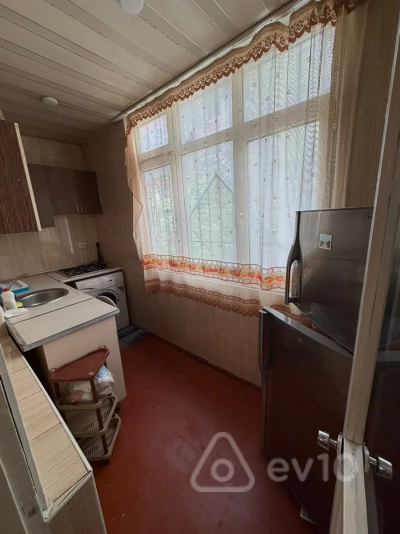 3 otaqlı mənzil, 70 m², Hüseynbala Əliyev küçəsi — kirayə — Mənzil, Bakı (5)