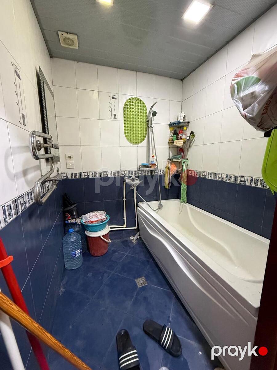 Satılır 2 otaqlı köhnə tikili 60 m² — Mənzil, Bakı (8)