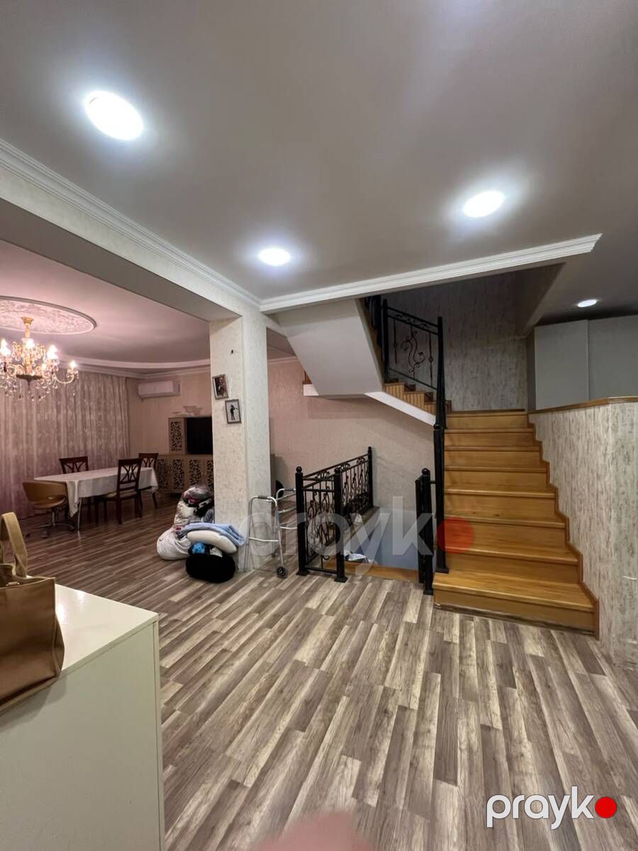 Satılır 4 otaqlı həyət evi/bağ evi 240 m² — Ev, villa, Bakı (7)