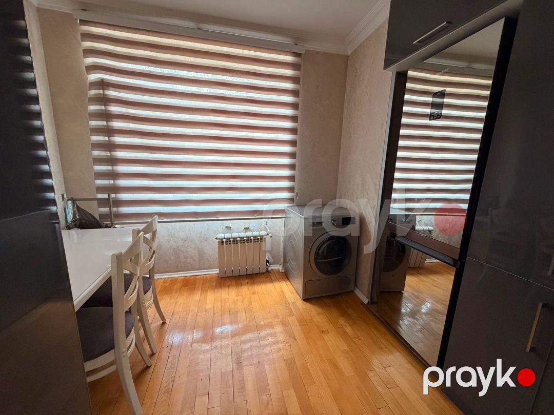 Satılır 4 otaqlı köhnə tikili 113 m² — Mənzil, Bakı (12)