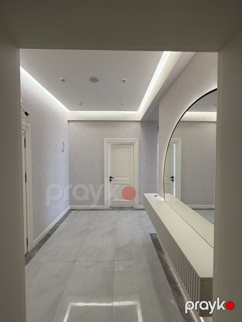 İcarəyə verilir 3 otaqlı yeni tikili 166 m²