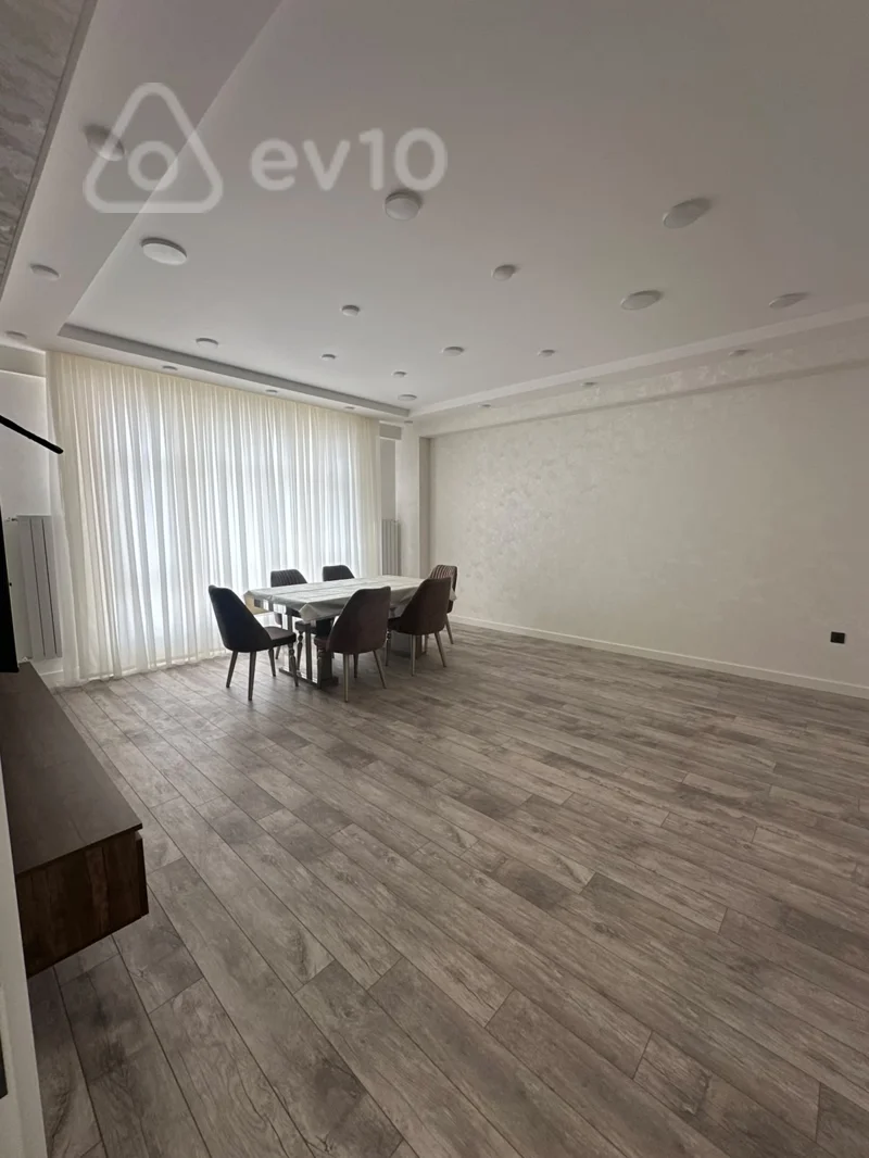 2 otaqlı mənzil, 112 m², azadliq metro — kirayə — Mənzil, Bakı (2)