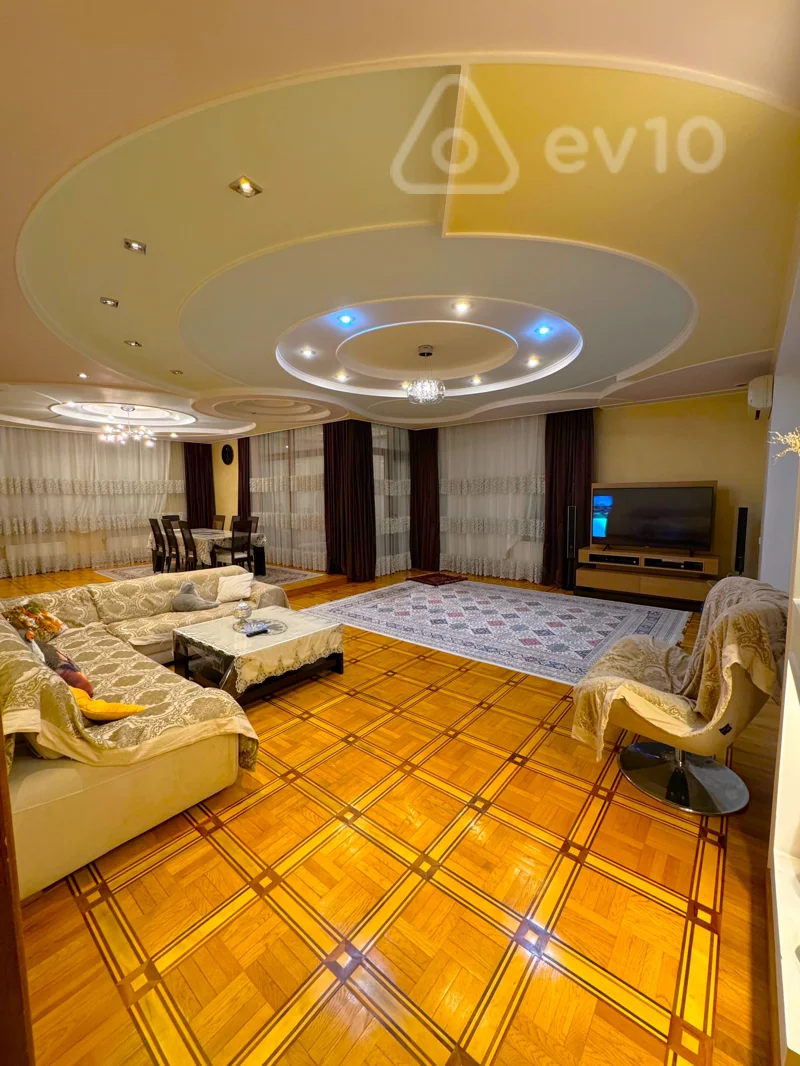 5 otaqlı mənzil, 245 m², Rəşid Behbudov pr — Mənzil, Bakı (2)