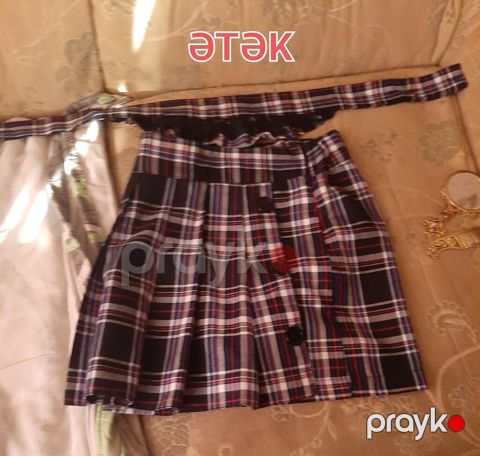 Qarışıq rəngli (tünd mavi, qırmızı, ağ və boz tonlarda) tartan naxışlı — Bakı