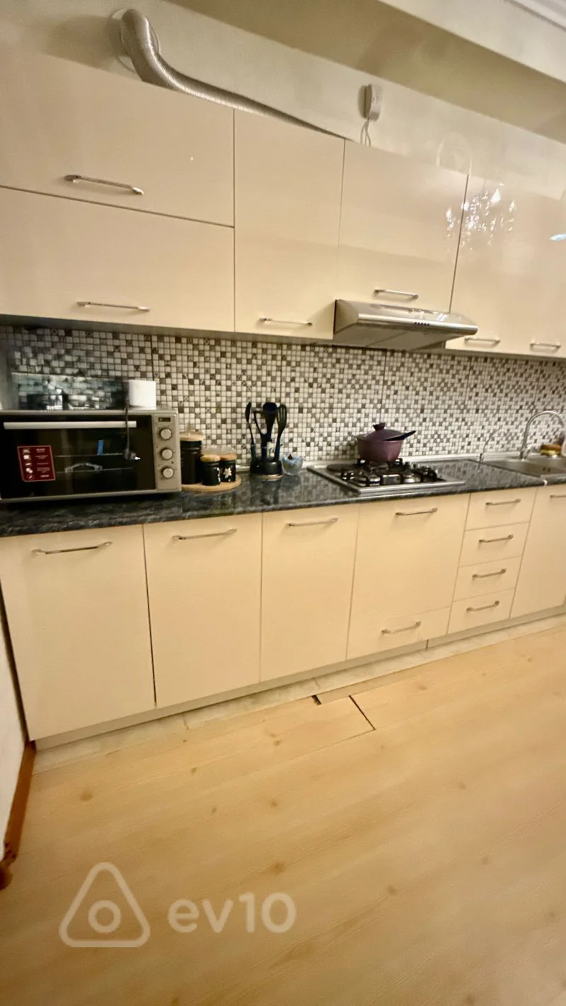 3 otaqlı mənzil, 190 m², Möhsün Sənani küç. — kirayə — Mənzil, Bakı (6)