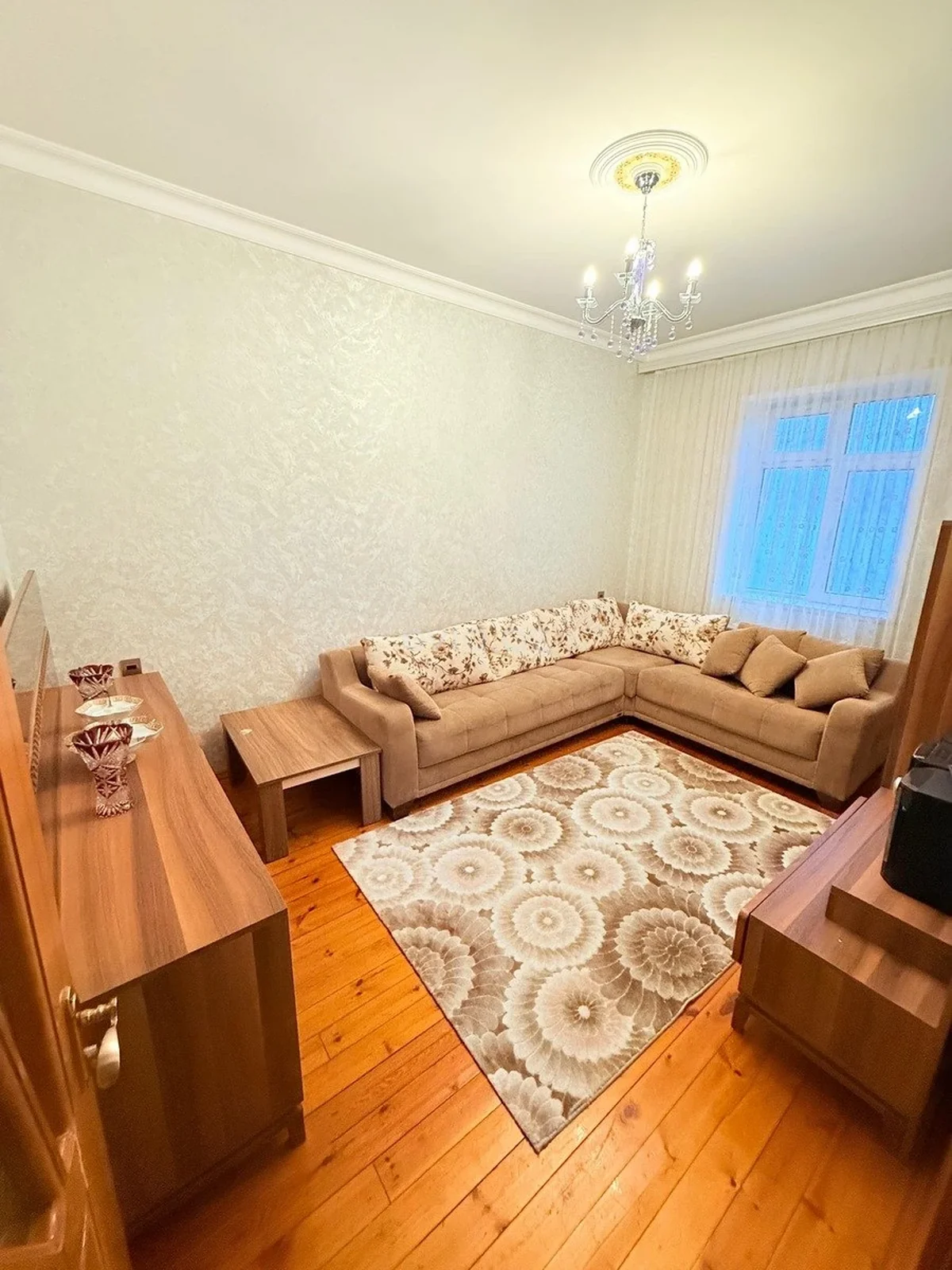 6 otaqlı həyət evi satılır Qaraçuxur qəsəbəsində — Ev, villa, Bakı (8)