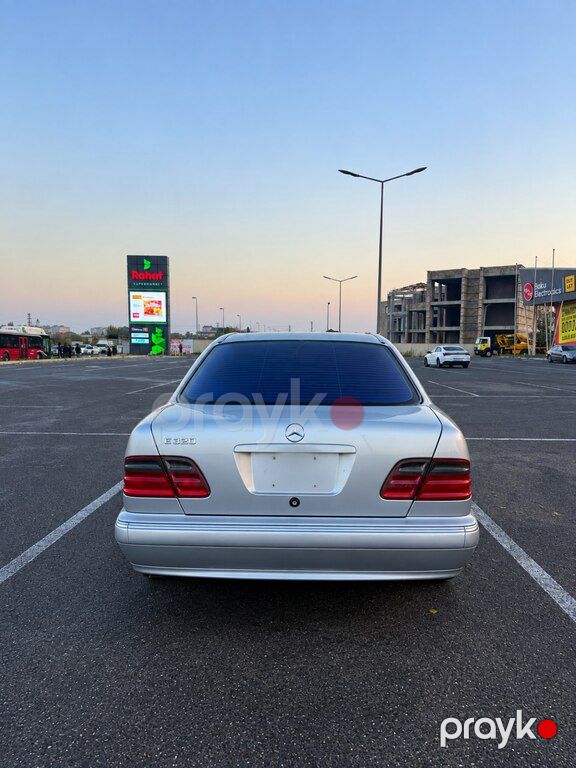 Mercedes E 320, 3.2 L, 2001 il, 355 000 km — Avtomobillər, Balakən (4)