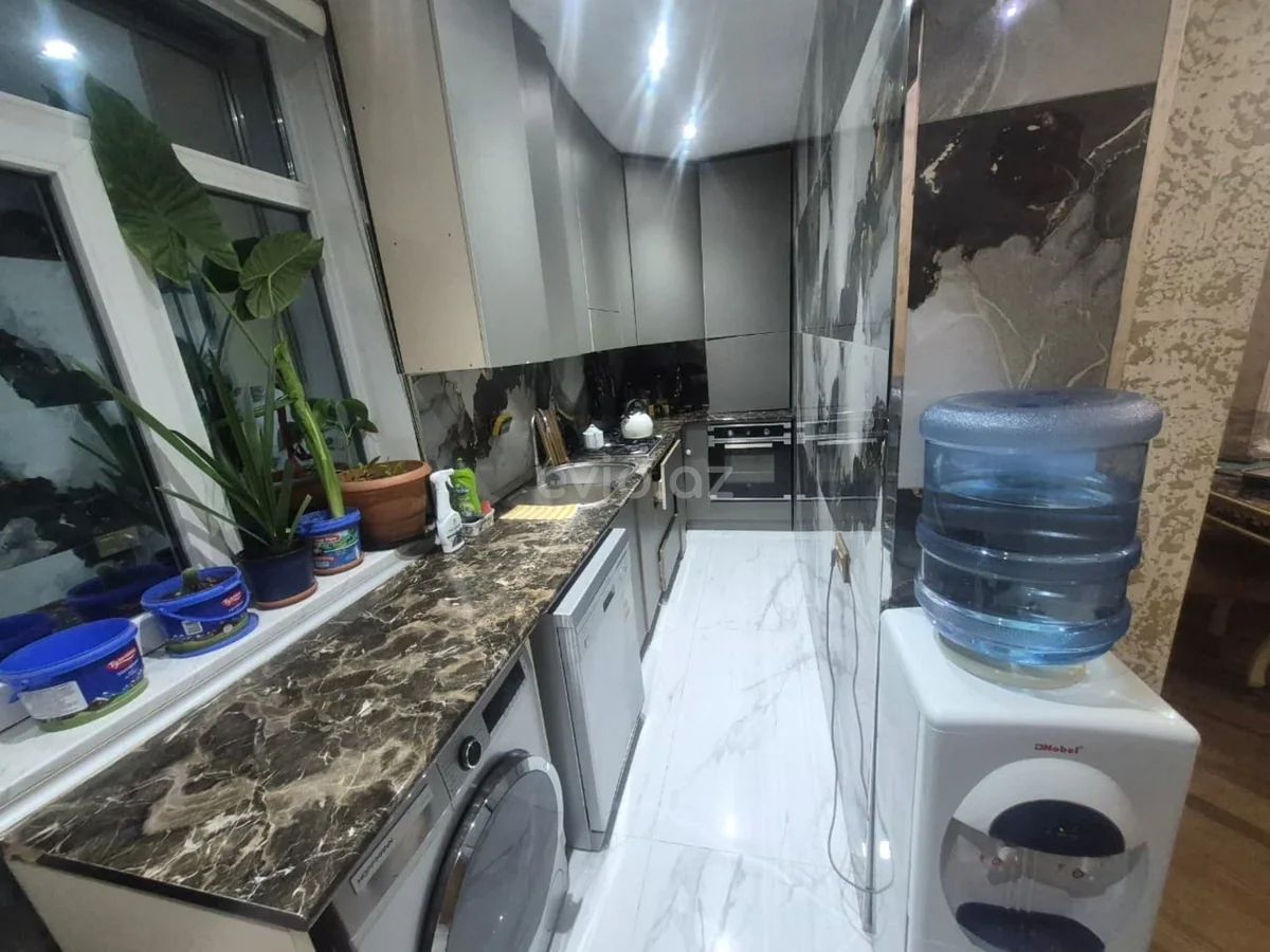 Kirayə 3 otaqlı mənzil Gənclik metrosu yaxınlığında — Mənzil, Bakı (10)