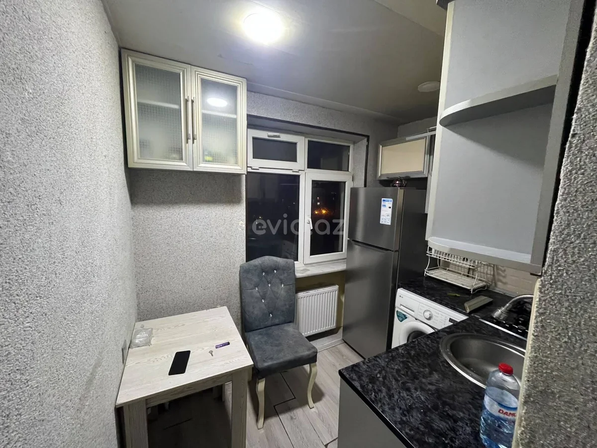 Kirayə 3 otaqlı mənzil Neftçilər metrosu yaxınlığında — Mənzil, Bakı (4)