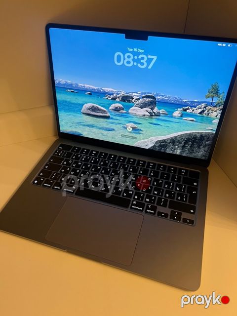 Apple MacBook Air 13” M3 (2024) — 8GB / 256GB — Bakı
