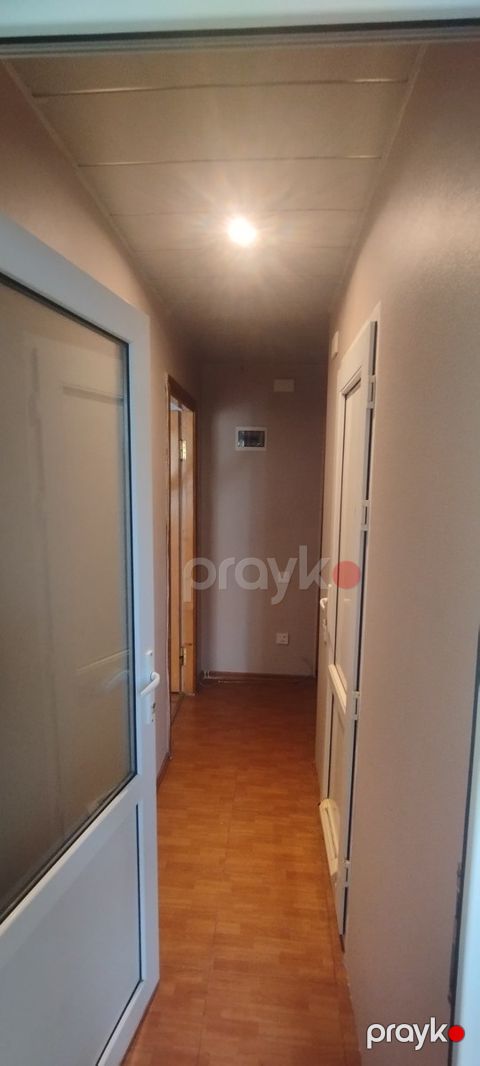 Satılır 2 otaqlı köhnə tikili 45 m²