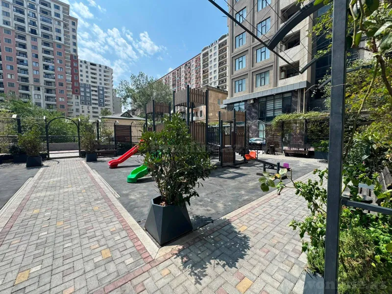 Satılır 2 otaqlı Mənzil Yeni tikili 83 m² Bakı, Nərimanov r — Mənzil, Bakı (3)