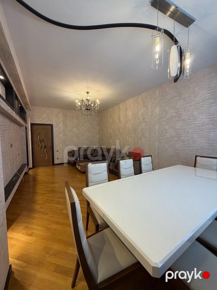 Satılır 4 otaqlı köhnə tikili 130 m² — Mənzil, Bakı (7)