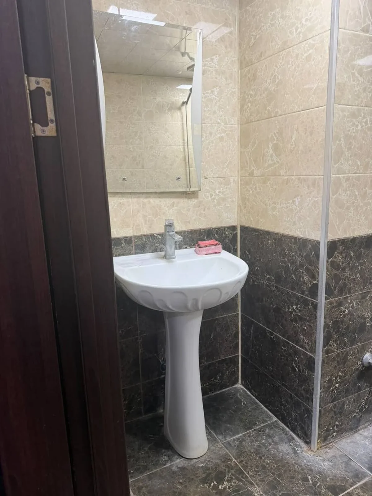 Kirayə 2 otaqlı mənzil Qara Qarayev metrosu yaxınlığında — Mənzil, Bakı (8)