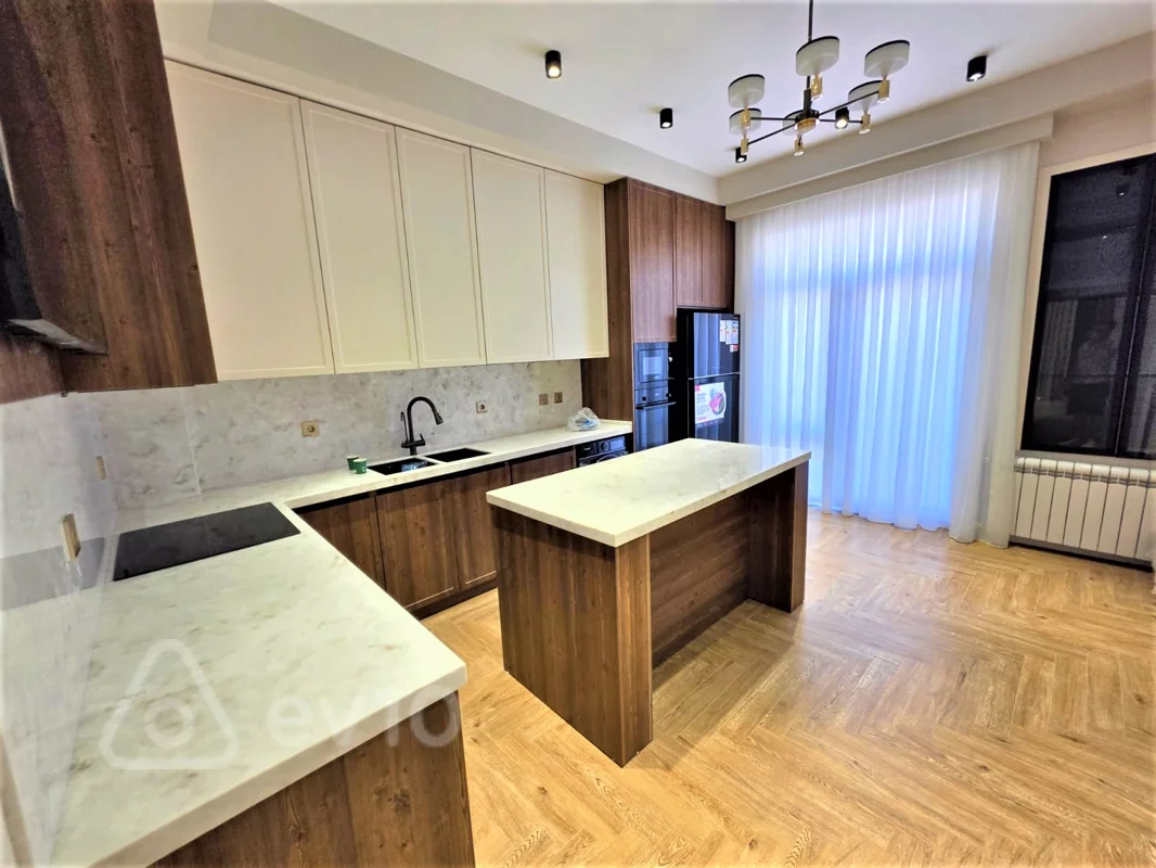 3 otaqlı mənzil, 120 m², Mərkəzi Bulvar küç — kirayə — Mənzil, Bakı (8)