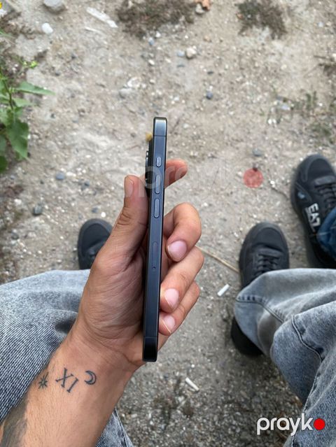 IPhone 15 Pro, 128 GB, Black Titanium, Barmaq izi, Simsiz şarj — Bakı