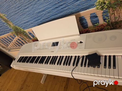 Piano, Yamaha, Akustik, İşlənmiş, Ünvandan götürmə — Digah