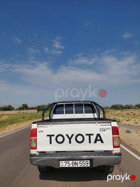 Toyota Hilux, 2.5 L, 2005 il, 136 000 km — Avtomobillər, Naxçıvan (7)